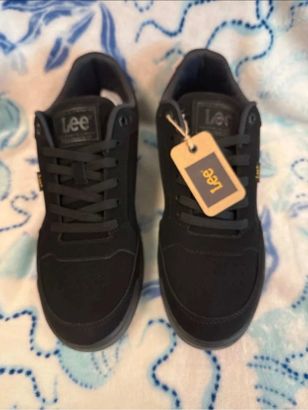 Lee Men's All-Black Lace-Up Casual Sneakers
